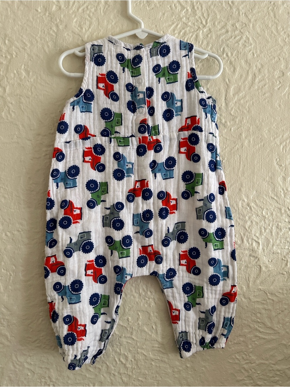 Angel Dear Baby Tractor Print Romper Jumpsuit White Blue Red Green Cotton Muslin - Picture 3 of 3